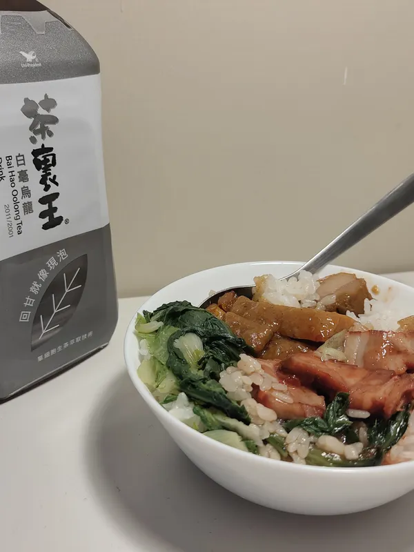 7-Eleven duck and Oolong tea